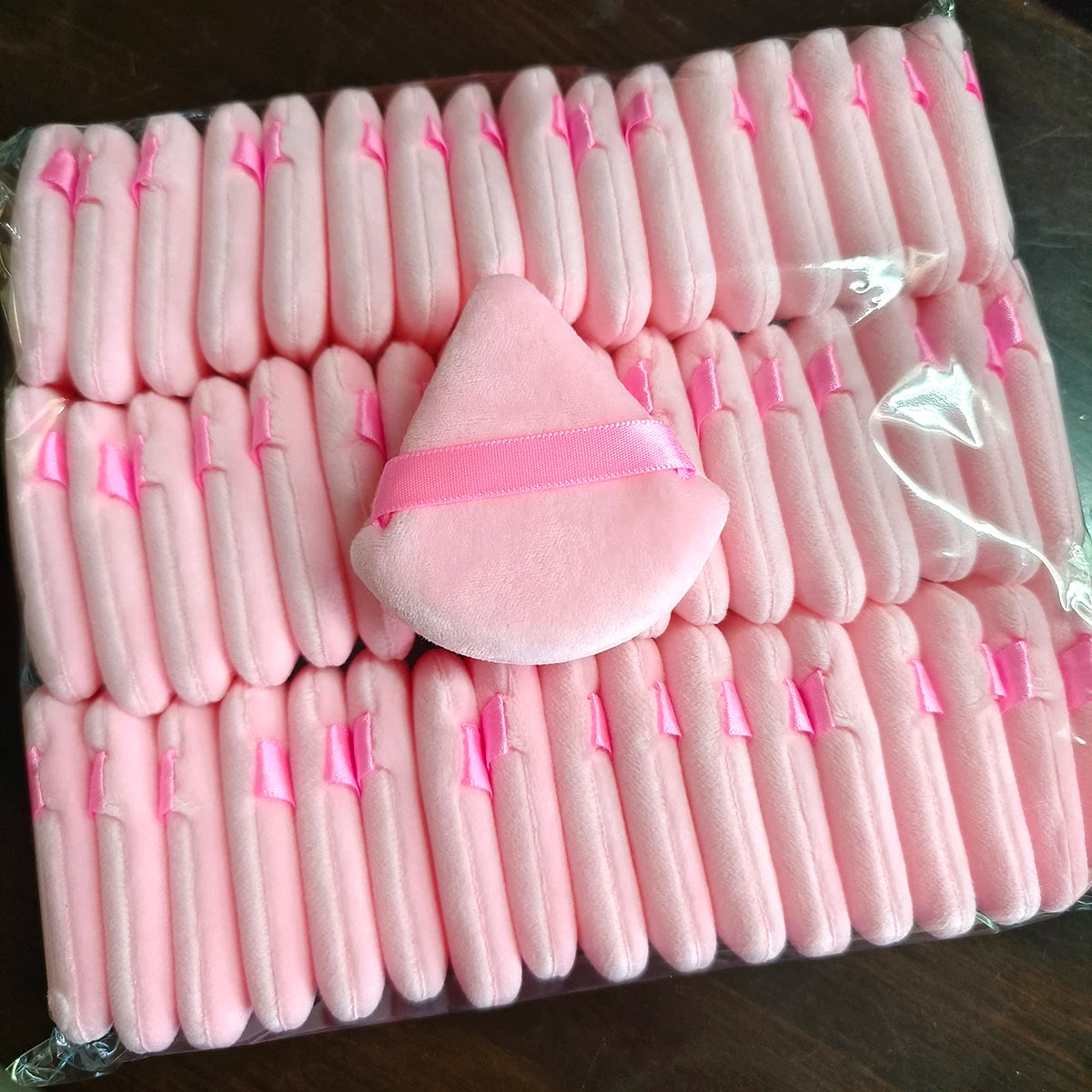 100Pcs Customized Logo Powder Puff Face Triangle Makeup Tool Powder Soft Cosmetic Puff Makeup Foundation Sponge Beauty Tool