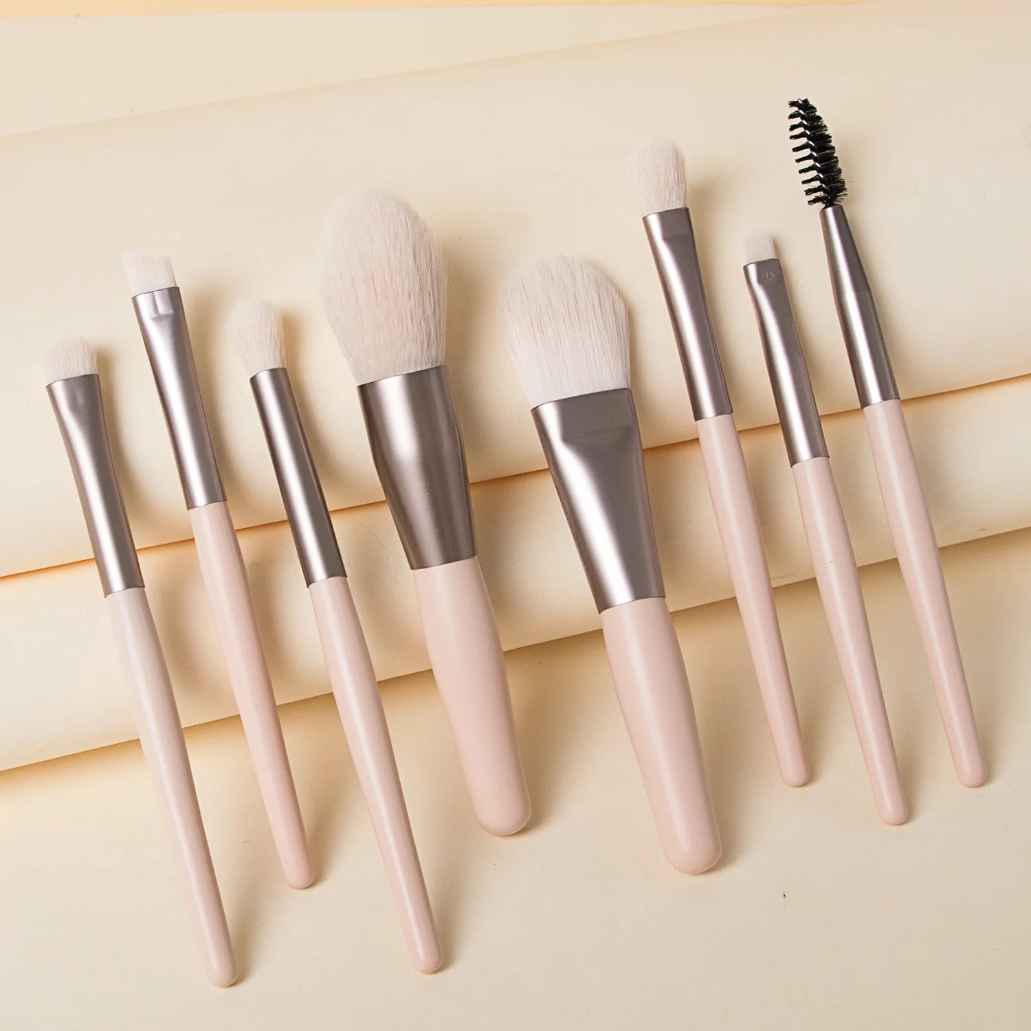 8Pcs Makeup Brush Set Makeup Concealer Brush Blush Loose Powder Brush Eye Shadow Highlighter Foundation Brush Beauty Tools